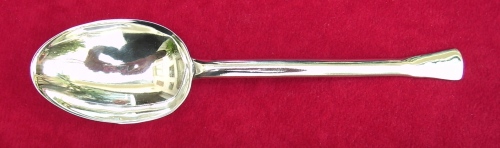 Spoon with half round handle